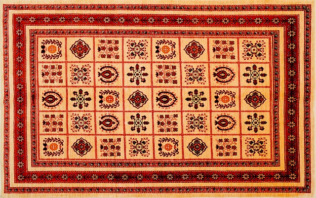 vzorovaný koberec